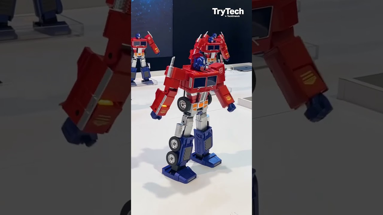 Robosen’s Hasbro-licensed Optimus Prime robot | TryTech | TechCrunch